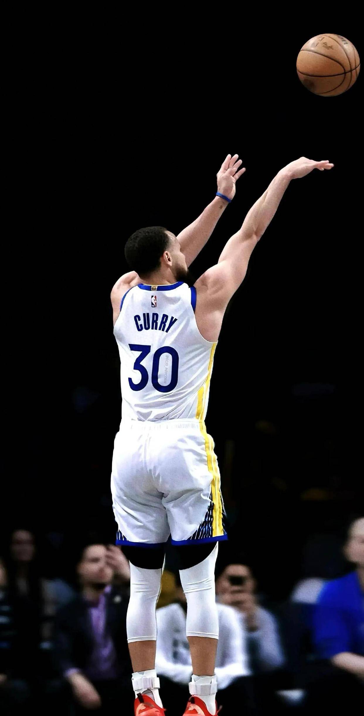 库里连续五场比赛得分超过败北,瑞士队挑战极限!的简单介绍 库里连续五场比赛得分超过败北,瑞士队挑战极限!的简单介绍