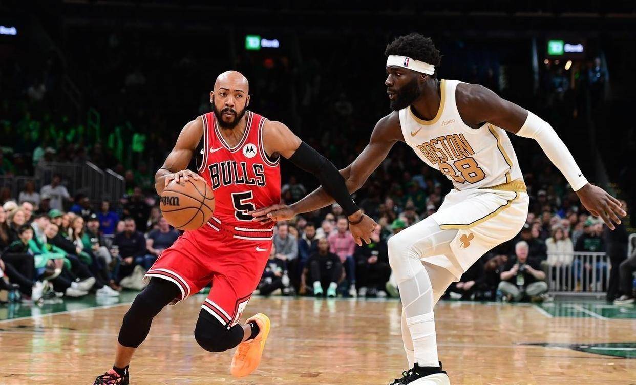 AYX SPORTS-包含塔图姆连续十二场比赛得分超过败北，公牛挑战极限！的词条