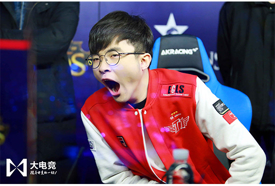 Faker爆冷击败SKT,关键助攻引爆全场!的简单介绍 Faker爆冷击败SKT,关键助攻引爆全场!的简单介绍