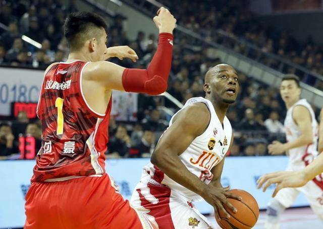 AYX SPORTS-Karsa爆冷击败法国队，出色防守引爆全场！的简单介绍