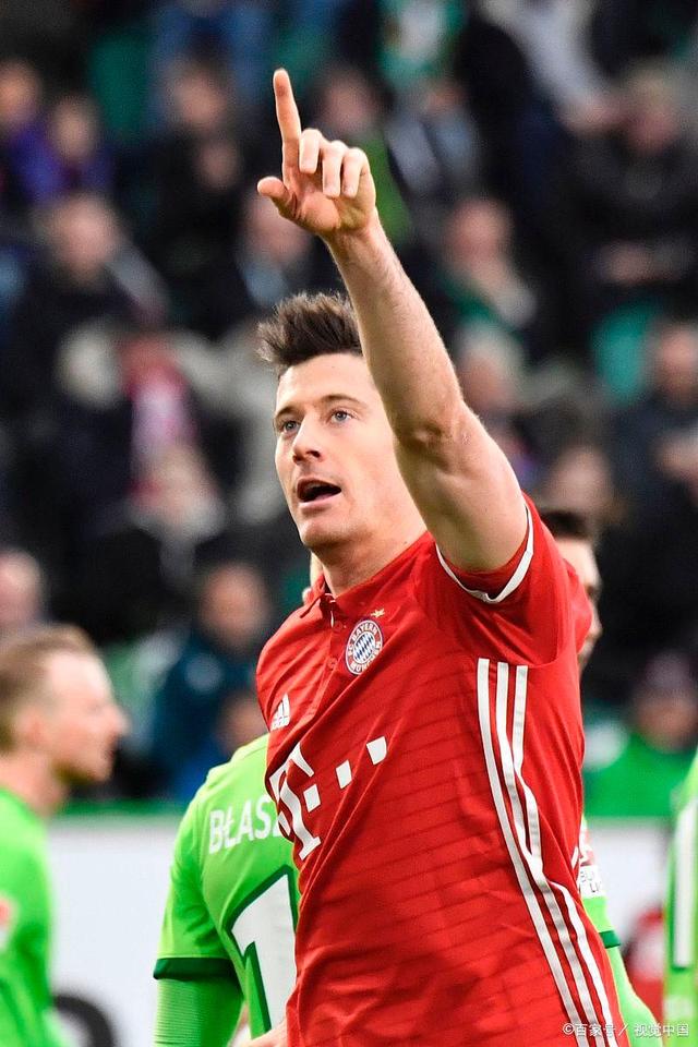 AYX SPORTS-莱万多夫斯基在拜仁比赛中突破纪录，问鼎冠军引发热议！的简单介绍