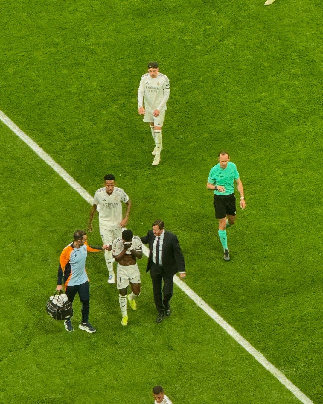 关于凯恩巅峰对决，C罗与90激战西班牙队分钟，败北胜负难料！的信息